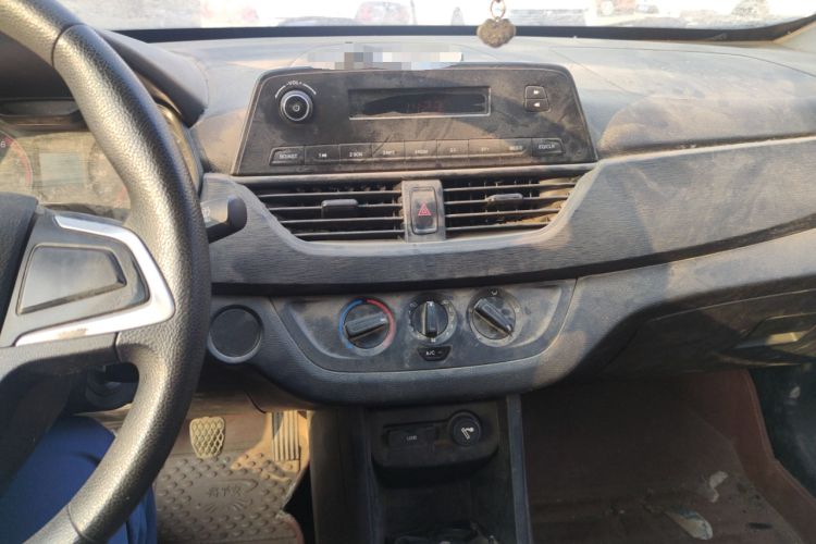 Used Baojun 310 2016 1.2L manual Comfort trim level