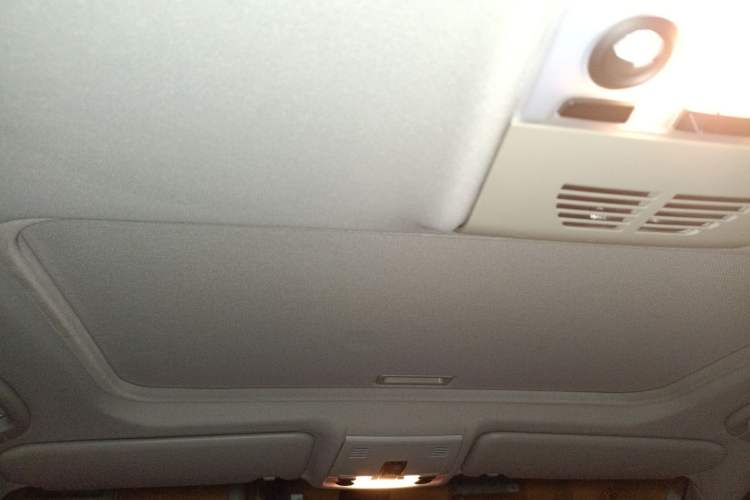 Used BMW 3 Series 2011 325i Luxury Edition Headliner