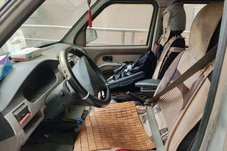 Used Wuling Rongguang 2011 1.2L Standard Version Left Front Seat