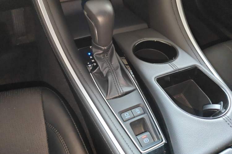 Used Toyota Avalon 2023 2.0L Premium Edition