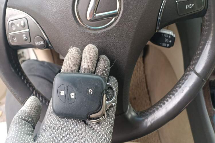 Used Lexus ES 2010 240 Elegant Edition Vehicle Key