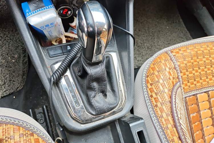 Used Volkswagen Santana 2019 1.5L Automatic Fashion Edition China VI Gear Lever