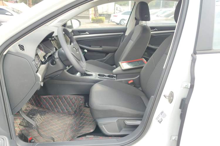 Used Volkswagen Bora 2021 1.5L Automatic Fashionable Smart Connectivity Version
