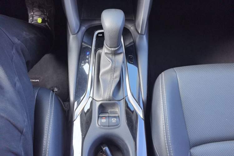 Used Toyota FRONTLANDER 2022 2.0L CVT Luxury PLUS Edition