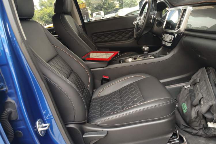 Used Great Wall Poer 2021 2.0T Global Version Passenger Automatic Diesel Two-Wheel Drive Comfort Trim Standard Cab GW4D20M Right Front Seat