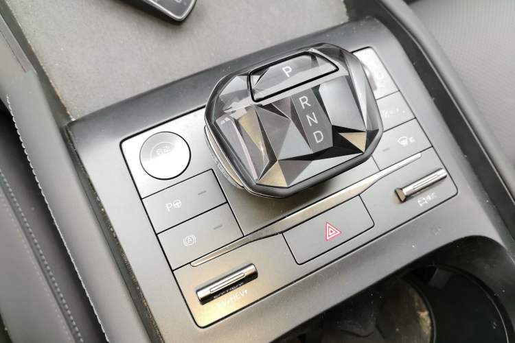 Used BYD Qin L 2025 DM-i Smart Drive 120KM Superior Model
