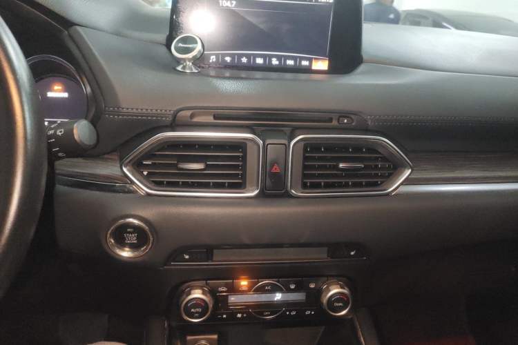 Used Mazda CX-5 2019 Cloud-Controlled Version 2.5L Automatic Two-Wheel Drive Prestige Model China V Standard
