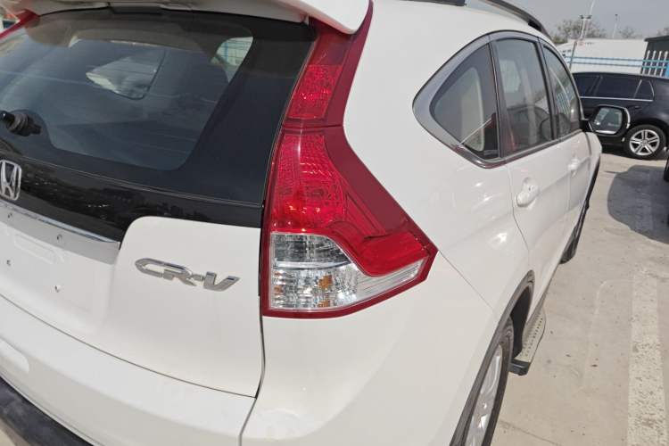 Used Honda CR-V 2015 2.0L 2WD Classic Edition
