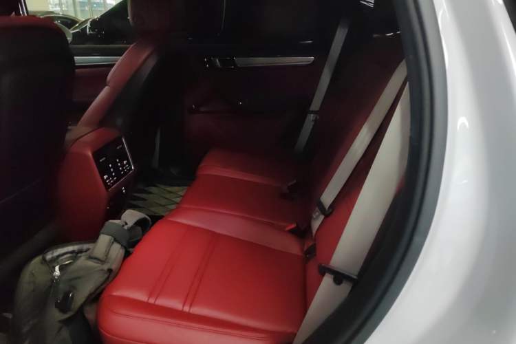 Used Porsche Cayenne 2023 Cayenne 3.0T Platinum Edition