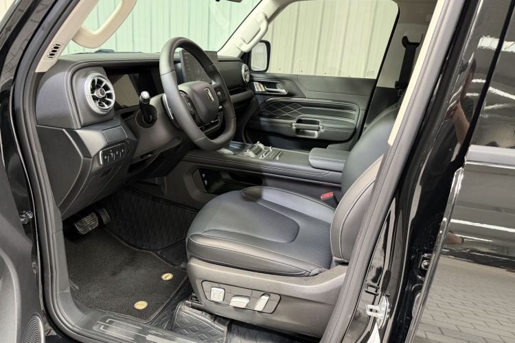 Used Tank 300 New Energy 2025 Hi4-T
