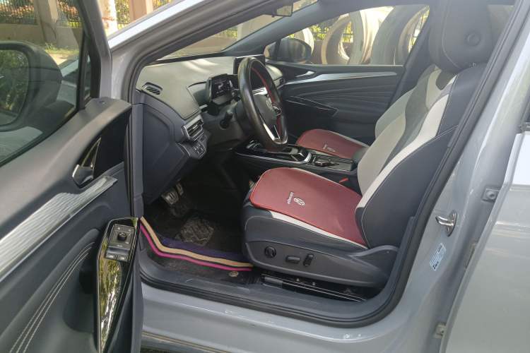 Used Volkswagen ID.4 CROZZ 2021 Long-Range PURE+ Two-Wheel Drive Version