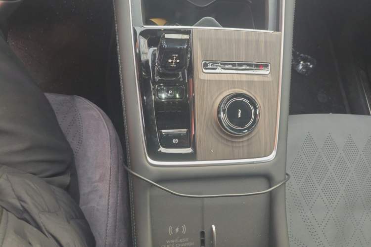 Used Geely Auto Monjaro L 2025 Dongfang Yao 2.0TD Automatic Lanxing Edition