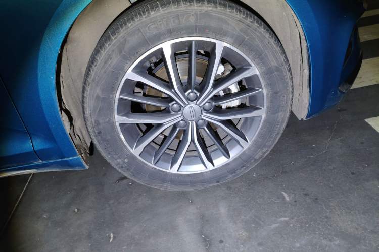 Used Geely Auto Preface 2021 2.0TD Luxury Version Right Front Wheel Hub