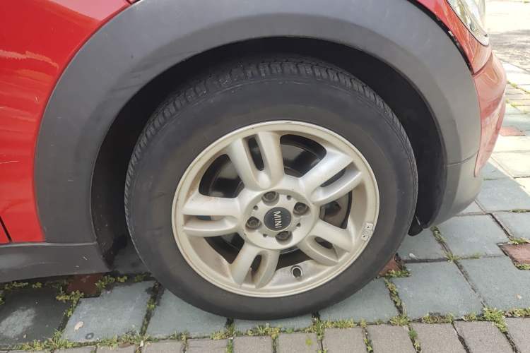 Used MINI 2011 1.6L ONE
