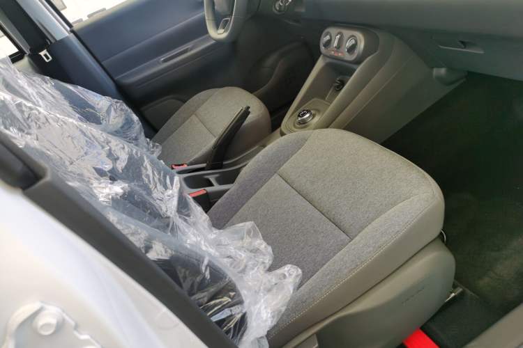 Used Wuling Hongguang New Energy 2024 All-Electric Model 300KM Standard Version