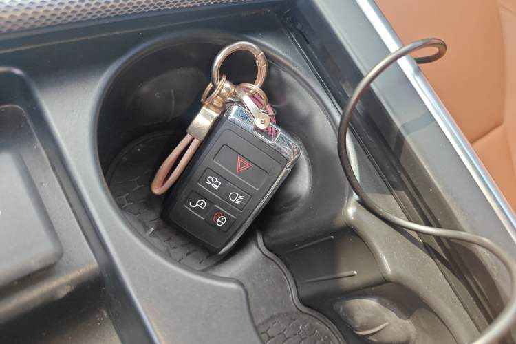 Used Jaguar XEL 2024 2.0T 250 PS R-DYNAMIC S Advanced Sport Edition
