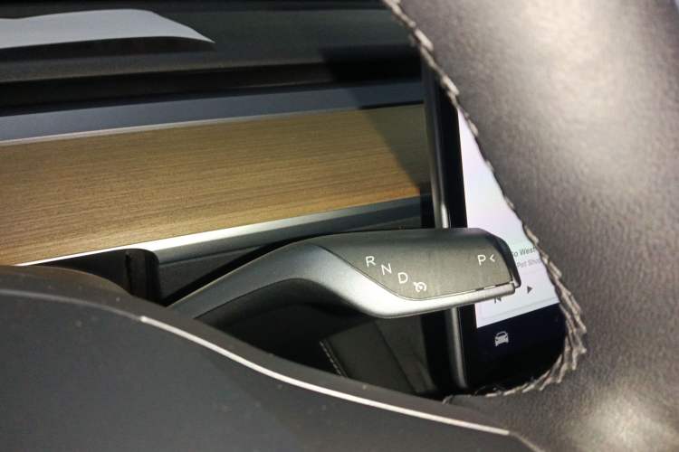 Used Tesla Model Y 2021 Standard Range Rear-Wheel Drive Version