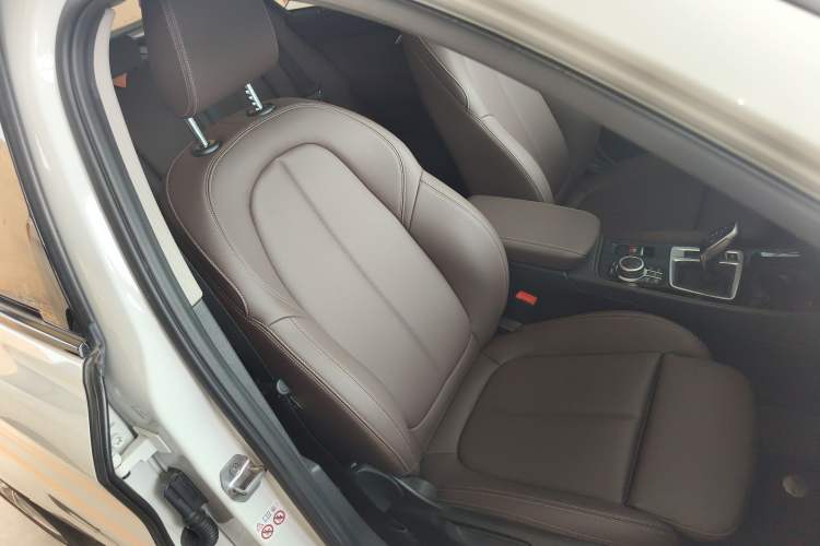 Used BMW 1 Series 2021 Revised 120i M Sport Night Edition Right Front Seat