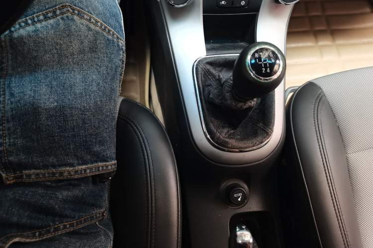 Used Chevrolet Cruze 2012 1.6L SL MT