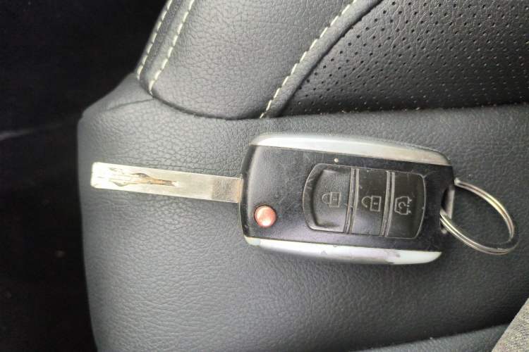 Used Dongfeng Fengon 580 2020 1.8L Manual Comfort Model Interior 1