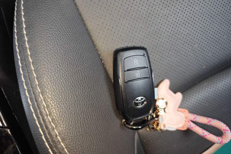 Used Toyota FRONTLANDER 2022 2.0L CVT Luxury Edition