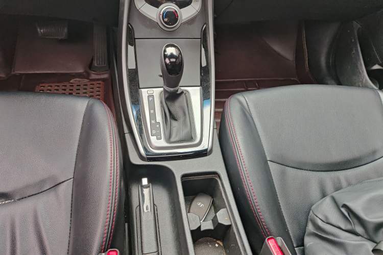 Used Hyundai Elantra (5th Generation / Langdong) 2016 1.6L Automatic Prestige Model Gear Lever