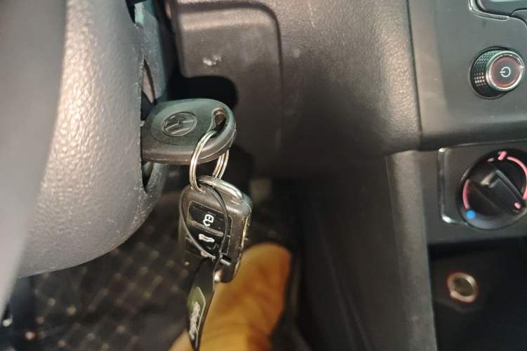 Used Volkswagen Polo 2014 1.6L Automatic Comfort Edition
