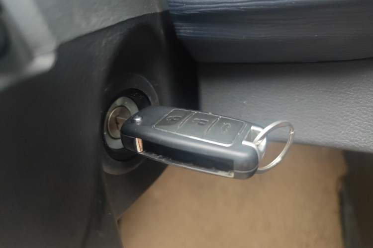 Used FORTHING Lingzhi 2022 Striving Version M5L 1.6L Base Model 7 Seats
