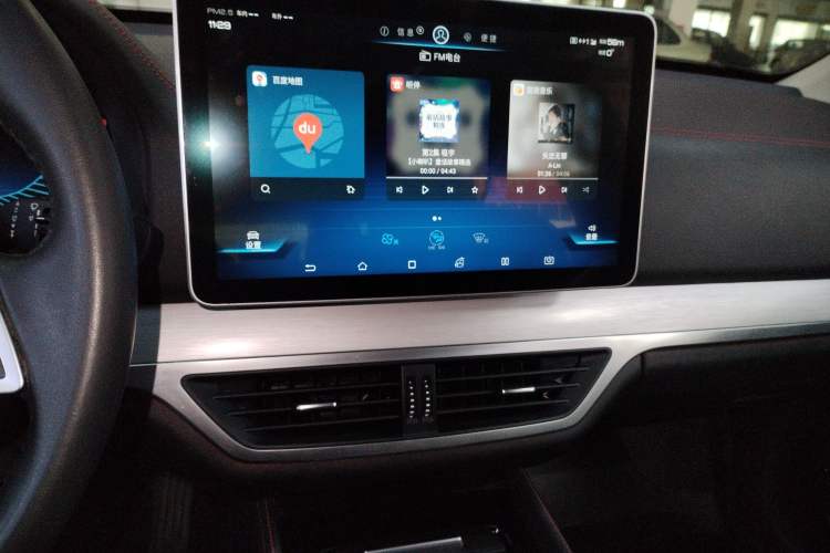 Used BYD Tang New Energy 2019 EV600D Four-Wheel Drive Smart Connectivity Leading Model Audio And AC Panel