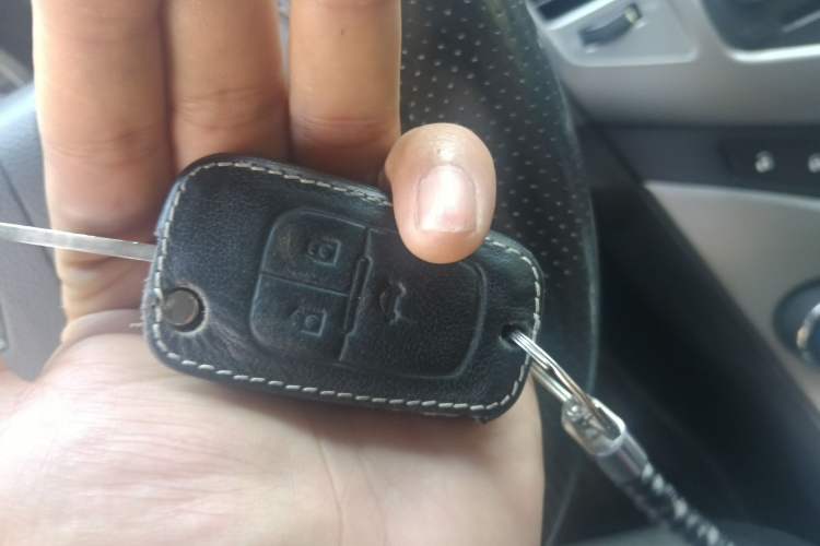 Used Chevrolet Cruze 2012 1.8L SE AT Vehicle Key