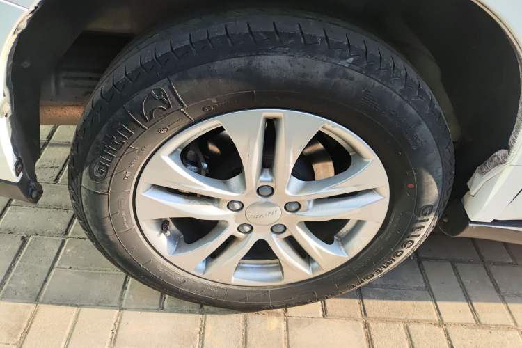 Used Haval M6 2019 1.5T DCT Two-Wheel Drive Elite Version China VI Standard
