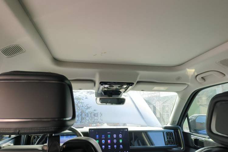 Used Formula Leopard 5 2023 Navigator Edition
