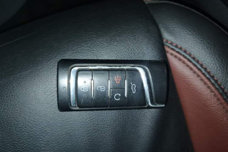 Used GAC Trumpchi GS8 2020 GS8S 390T Two-Wheel Drive Luxury Smart Connectivity Version Interior 1