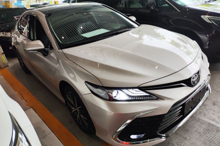 Used Toyota Camry 2021 2.5G Luxury Edition Front Right 45 Deg