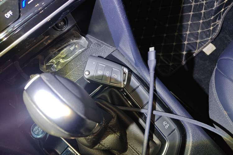 Used Volkswagen Tharu 2023 300TSI Two-Wheel-Drive Full Moon Edition
