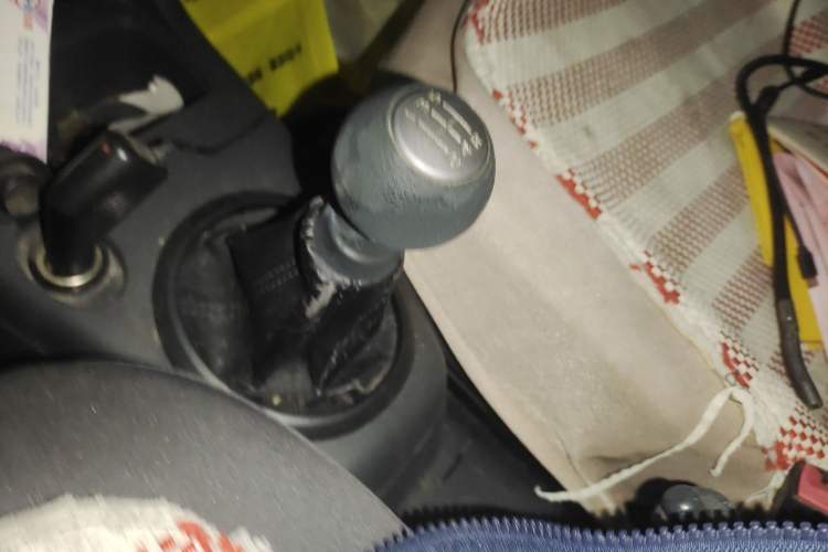 Used Suzuki Swift 2014 1.3L Manual Standard Edition Gear Lever