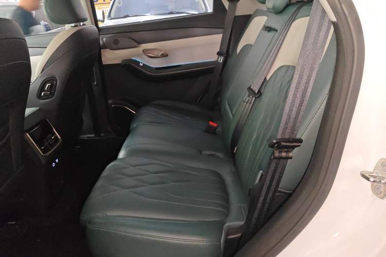 Used JETOUR Shanhai L9 2024 1.5TD 2DHT Pro 7-Seater Left Rear Seat