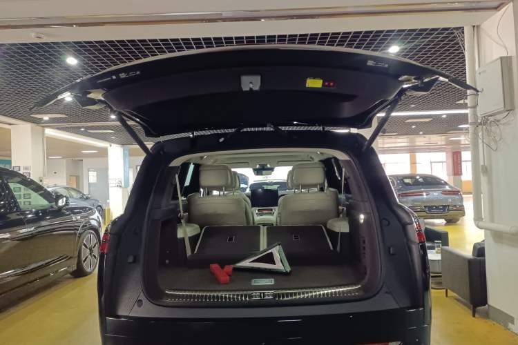 Used Denza N9 2025 Prestige Version
