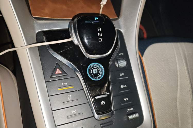 Used BYD Song Pro New Energy 2023 Champion Edition DM-i 110KM Beyond Model Gear Lever