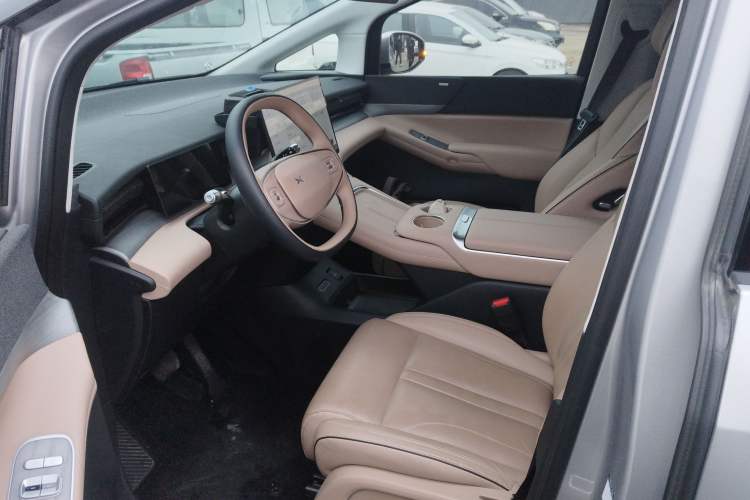 Used XPeng X9 2024 610 Long-Range Pro