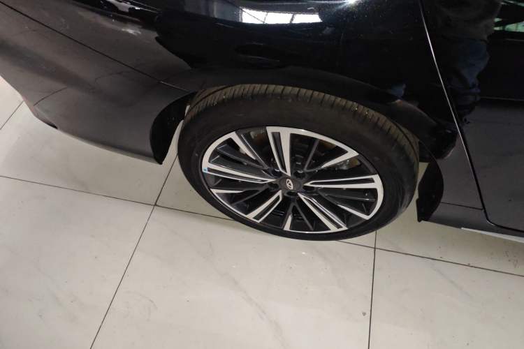 Used Chery Arrizo 8 2023 1.6T DCT Elite
