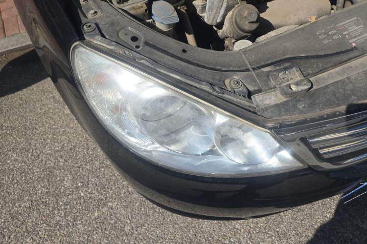 Used Volkswagen Lavida 2011 1.6L Automatic PinYou Edition Right Front Headlight