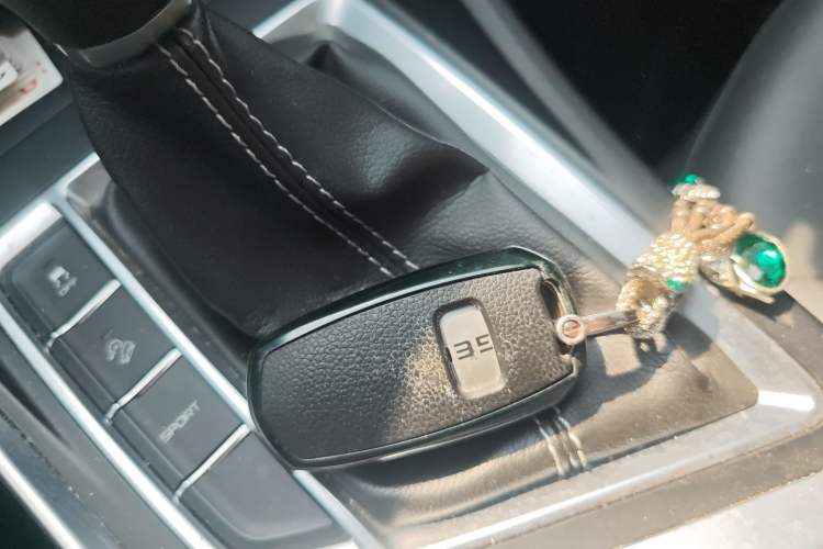 Used Geely Auto Vision X3 2020 1.5L CVT Luxury Model
