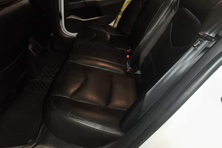 Used Citroen C4L 2014 1.8L Intelligent Drive Automatic Enjoyment Model
