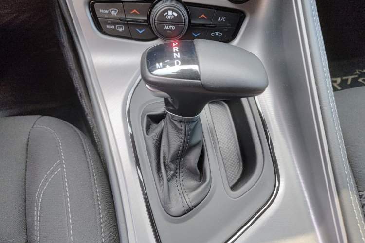 Used Dodge Challenger  Gear Lever