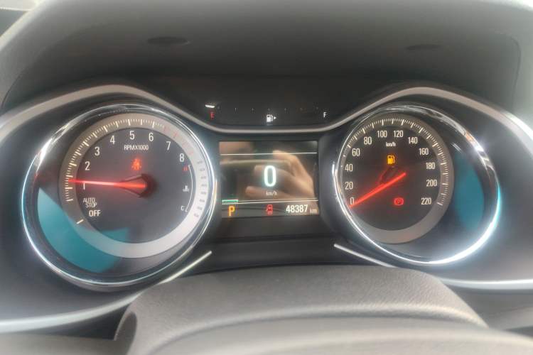 Used Chevrolet Orlando 2020 Mild Hybrid 530T Automatic Enjoyment Edition (5+2 Models) Instrument Cluster