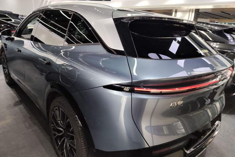 Used Zeekr 7X 2025 100 kWh Long-Range Rear-Wheel Drive with Intelligent Driving Features Rear Left 45 Deg