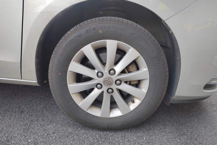 Used Buick GL8 2013 2.4L CT Luxury Business Comfort Edition
