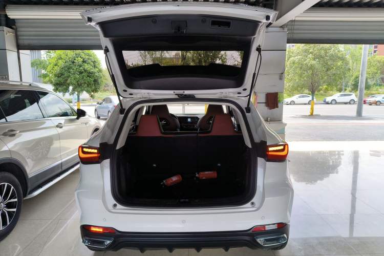 Used CHANGAN OSHAN X5 2021 1.5T DCT Prestige Edition
