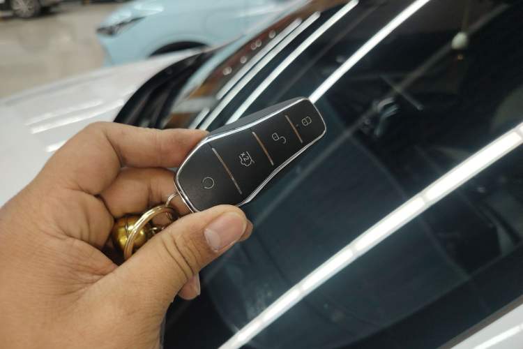 Used BYD Qin PLUS 2023 Champion Edition EV 420KM Superior Model Vehicle Key